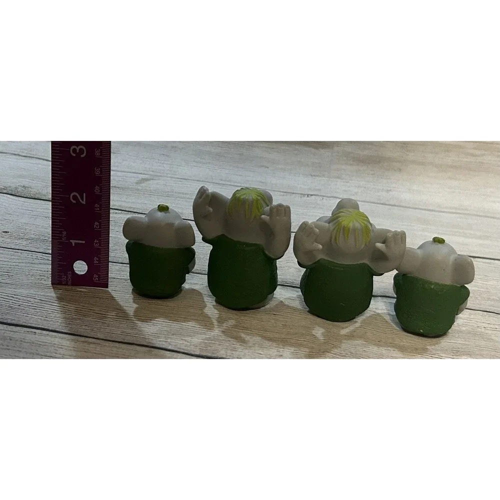 Lot of 4 Disney TROLLS Figures PVC 2 small and 2 large Cake Topper Decor TubP